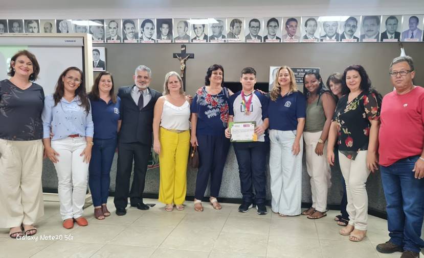 Alunos da E. M. Ribeiro Junqueira em Leopoldina conquistam medalhas na Olimpíada Brasileira de Matemática