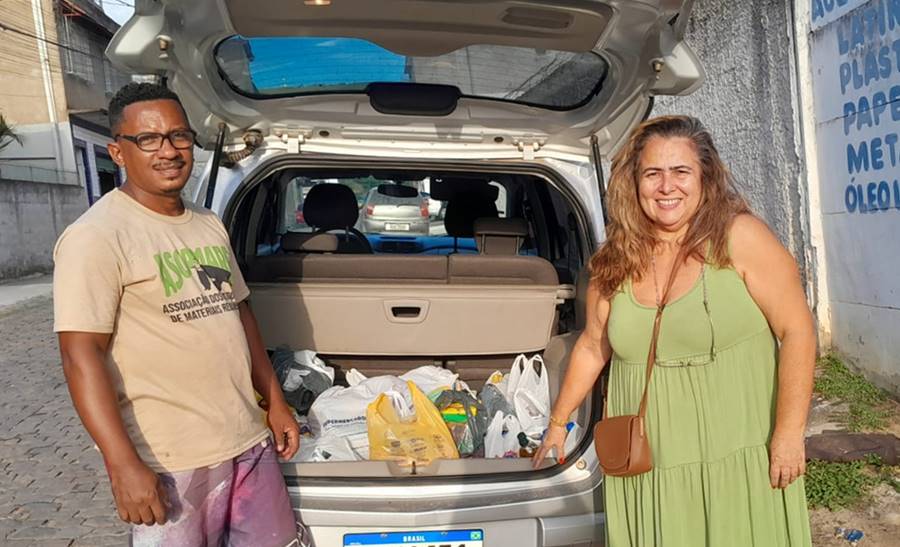 ‘Bazardim Cultural’ na Casa de Leitura em Leopoldina arrecada mais de 100 kg de alimentos