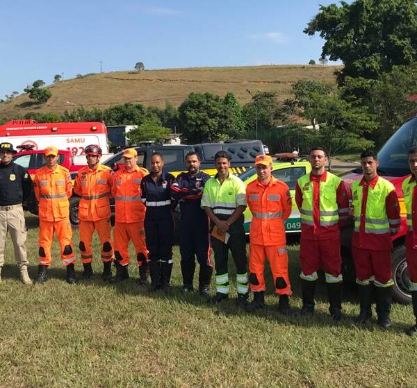 BR-116 em Leopoldina tem ação de conscientização sobre segurança no trânsito