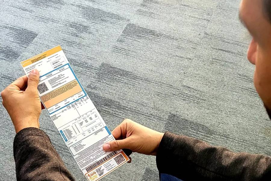 Você sabe o que vem cobrado na sua conta de energia? Entender a fatura ajuda a economizar