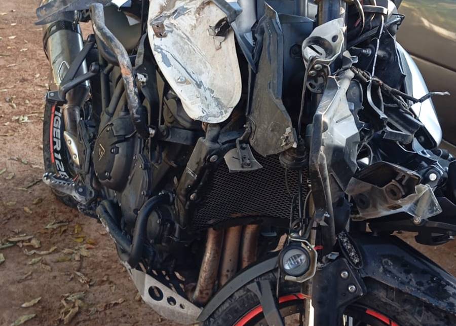 Moto clonada é apreendida após condutor fugir de abordagem da PM em Leopoldina