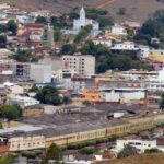 Ladrões arrombam cofres e levam R$ 130 mil de supermercado em São João Nepomuceno