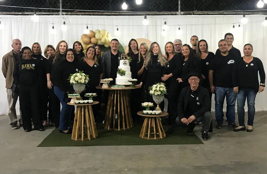 Escola Estadual Omar Resende Peres em Leopoldina comemora 65 anos