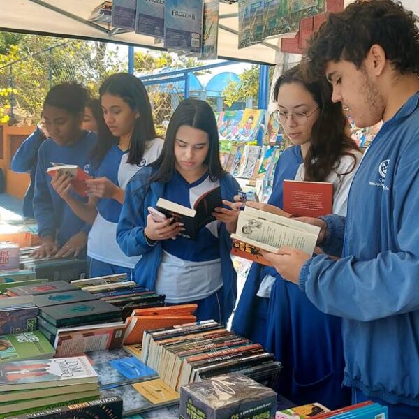 Colégio Imaculada Conceição promove Feira do Livro 2024