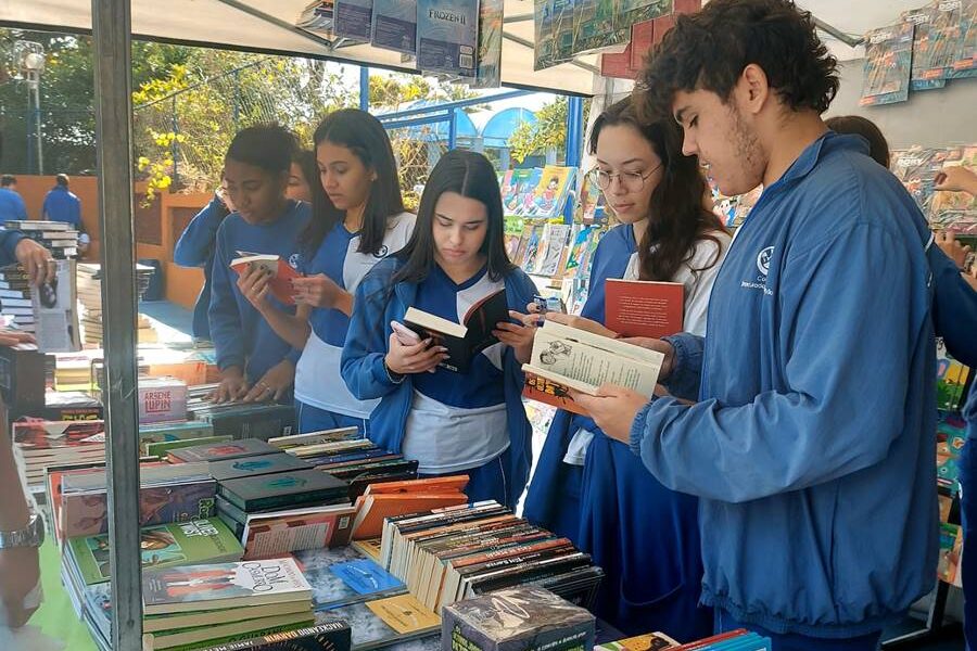 Colégio Imaculada Conceição promove Feira do Livro 2024