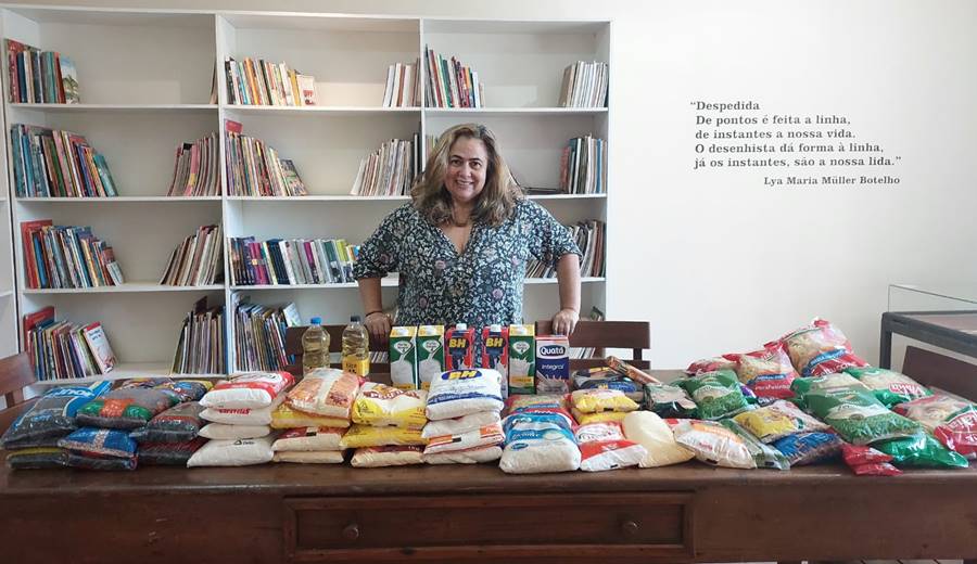Mais de 70 kg de alimentos são arrecadados durante ‘Bazardim Cultural’ na Casa de Leitura em Leopoldina