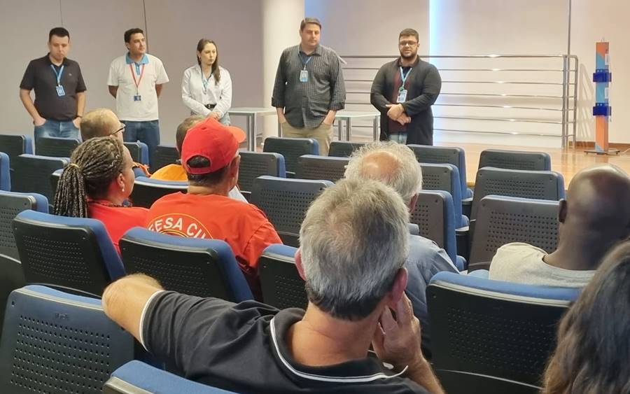 Energisa esclarece dúvidas sobre iluminação pública e poda de árvores