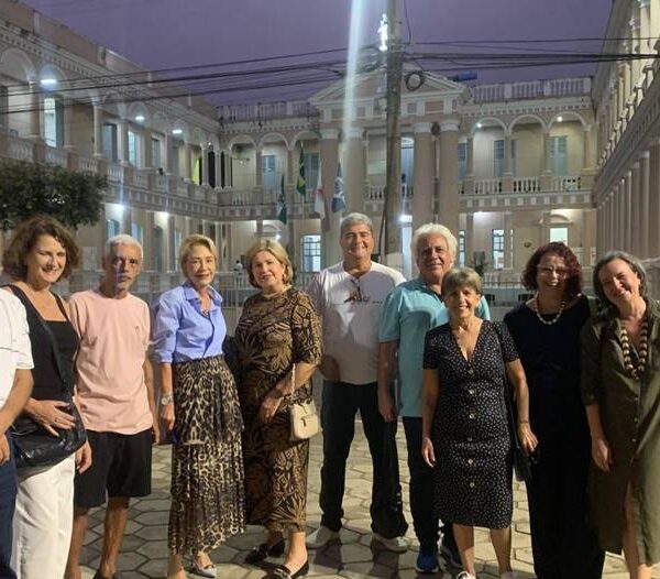 Ex-alunos da turma de 1978 do Ginásio Leopoldinense se reencontram após 46 anos