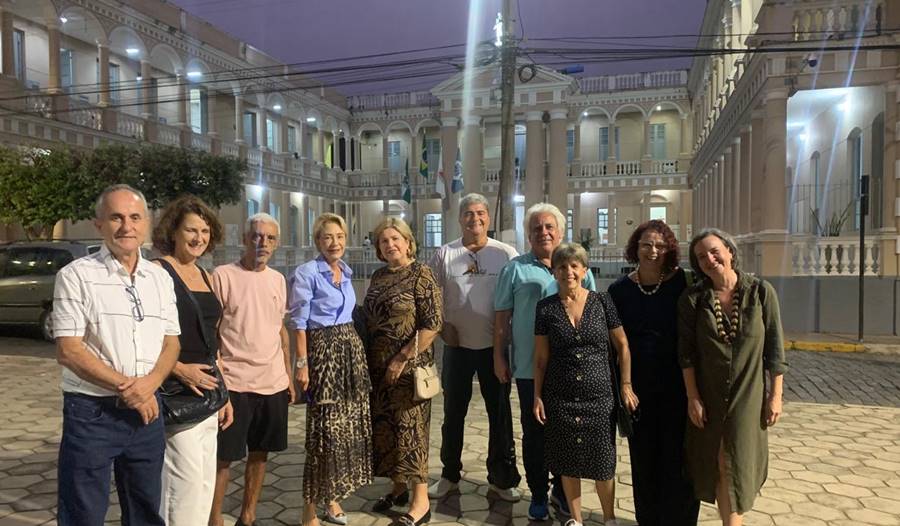 Ex-alunos da turma de 1978 do Ginásio Leopoldinense se reencontram após 46 anos