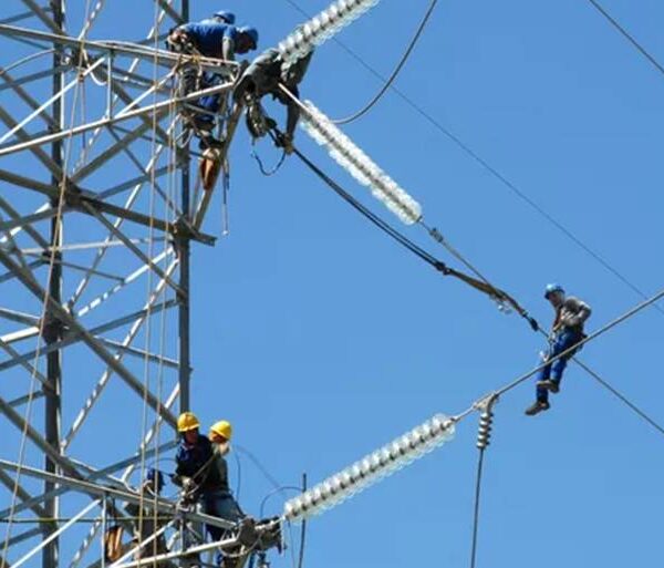 Linhas de transmissão da Light deixam clientes de Leopoldina e região sem energia