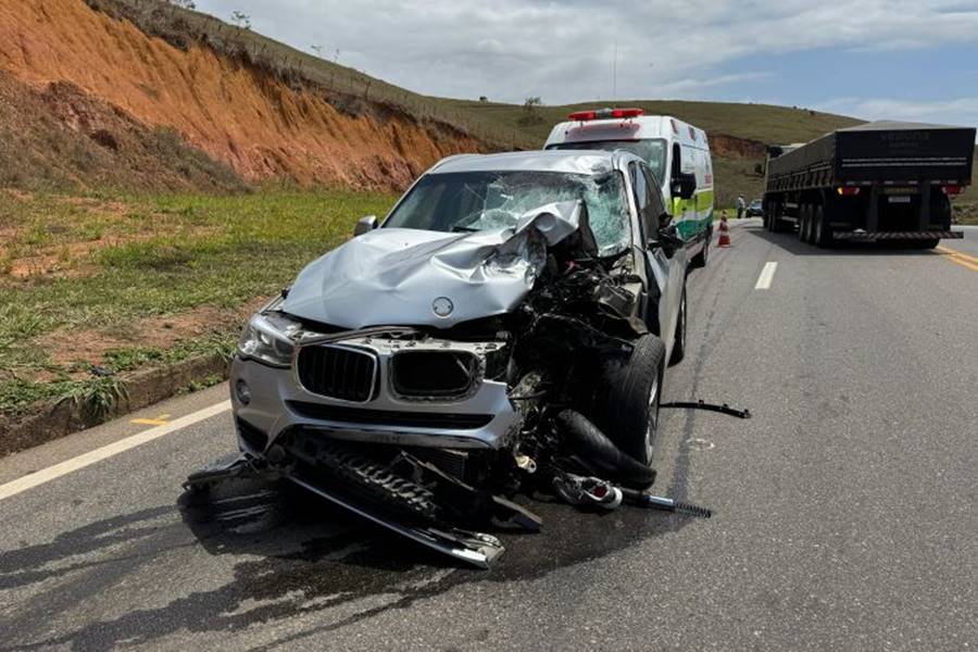 Dois motociclistas de Cataguases morrem em acidente na BR-116 em Muriaé