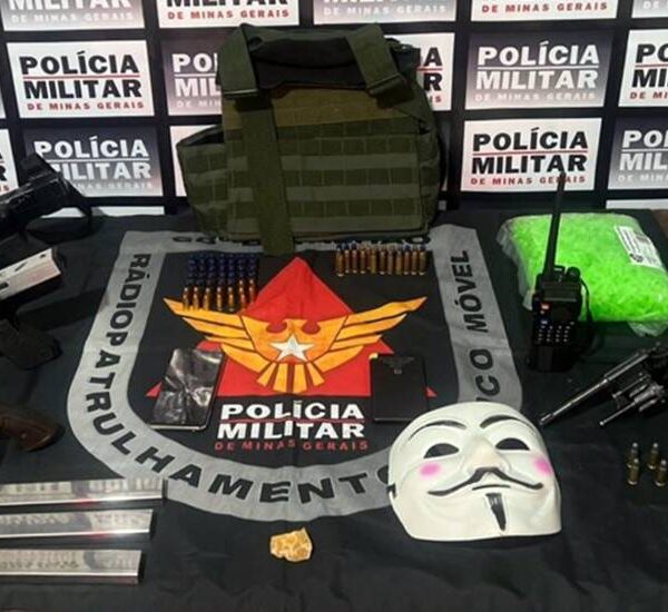 Dois fugitivos do presídio de JF são presos após roubarem carro em Astolfo Dutra