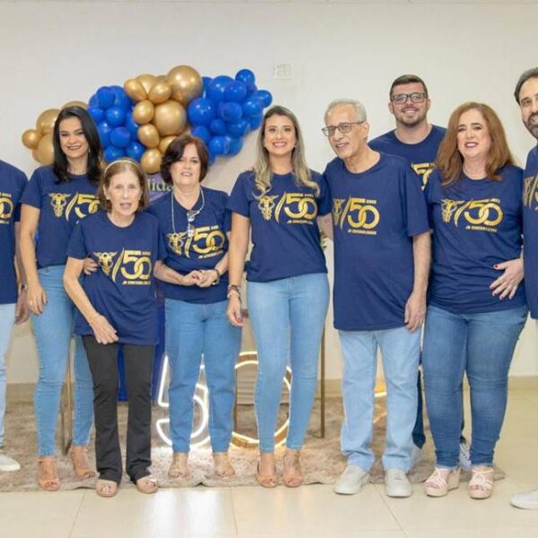 JR Contabilidade celebra 50 anos de sucesso em Leopoldina