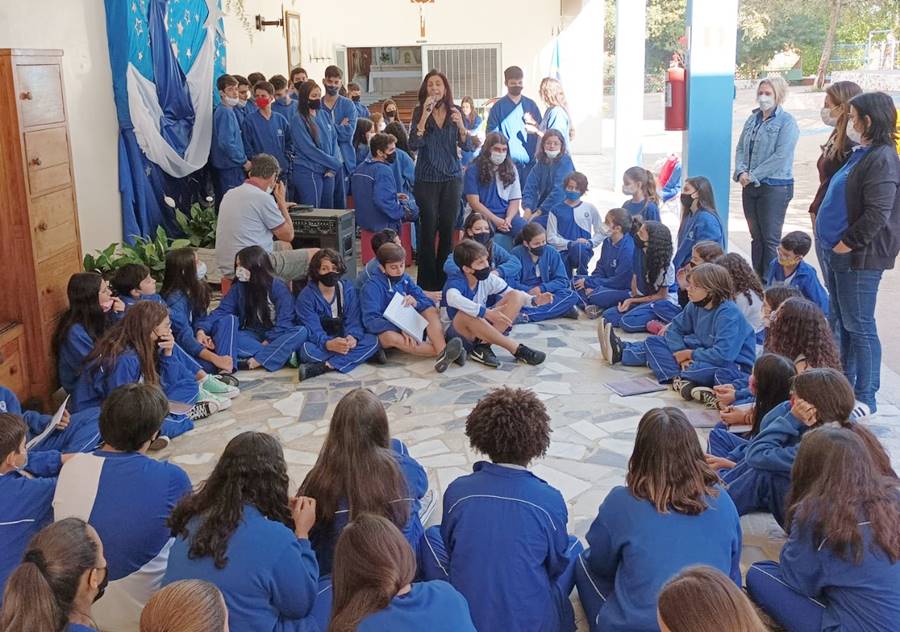 Colégio Imaculada Conceição em Leopoldina convida para seu Projeto Raízes
