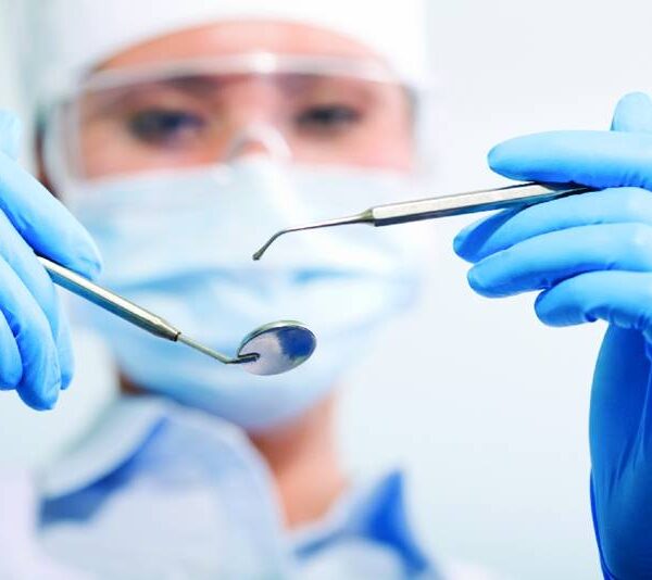 Prefeitura de Leopoldina abre vaga para cirurgião-dentista