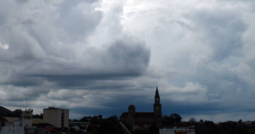 Defesa Civil emite alerta de tempestade para Leopoldina e municípios da Zona da Mata