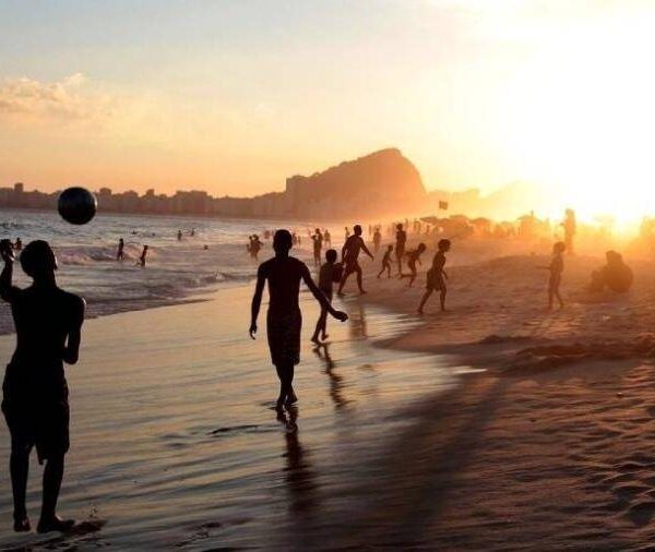 Calendário federal para 2025 tem o dobro de feriados prolongados de 2024