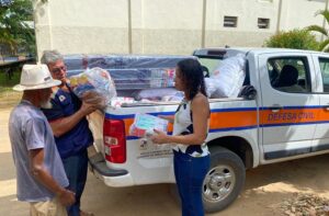 Prefeitura leva ajuda às famílias afetadas pelas chuvas no povoado de São Martinho em Leopoldina