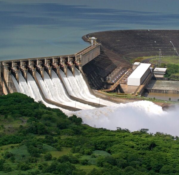 Com volume de chuvas, Aneel mantém bandeira verde em janeiro, sem cobrança extra