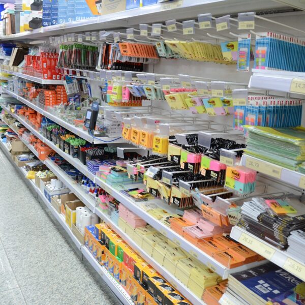 Procon de Leopoldina alerta consumidores sobre itens proibidos na lista de material escolar