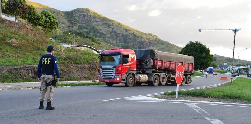 Operação Carnaval 2025: PRF intensifica fiscalização nas rodovias federais da região