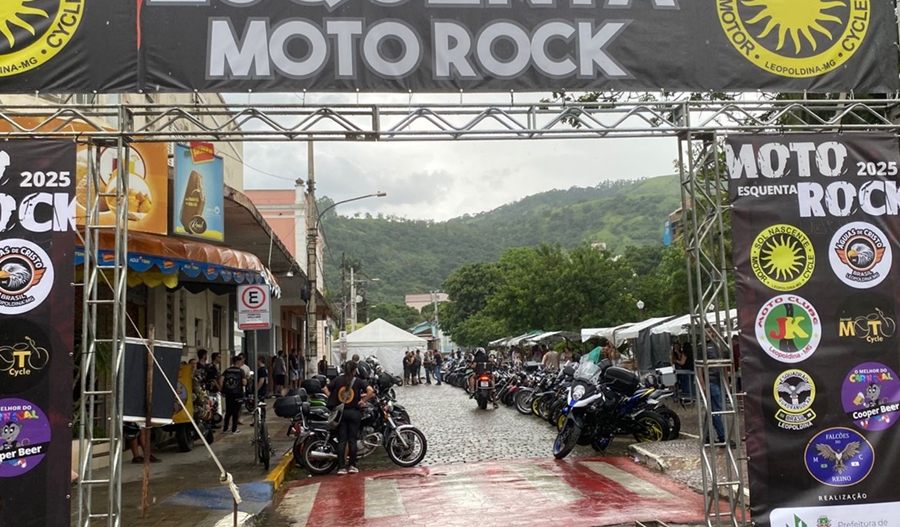 ‘Esquenta Motorock’ reúne centenas de pessoas no Centro de Leopoldina neste sábado