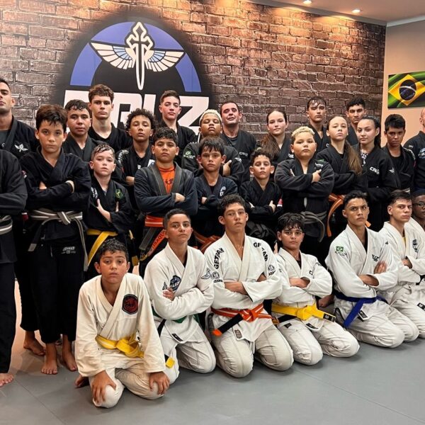 Chão Explosivo, de Leopoldina, conquista 21 medalhas na Liga Mineira de Jiu-Jitsu em Ubá