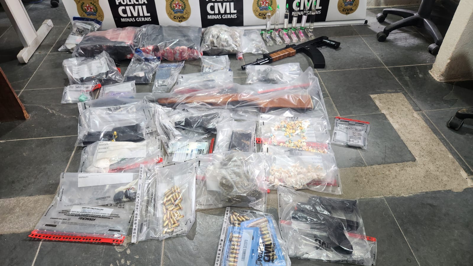 Operação contra homicídios e tráfico de drogas na região termina com nove presos e um adolescente apreendido