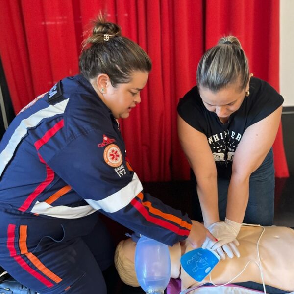 Profissionais da saúde de Leopoldina recebem treinamento de primeiros socorros e atendimento pré-hospitalar