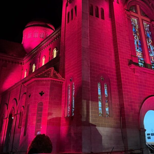 Energisa comemora 120 anos e entrega novo sistema de iluminação à Catedral de São Sebastião, em Leopoldina