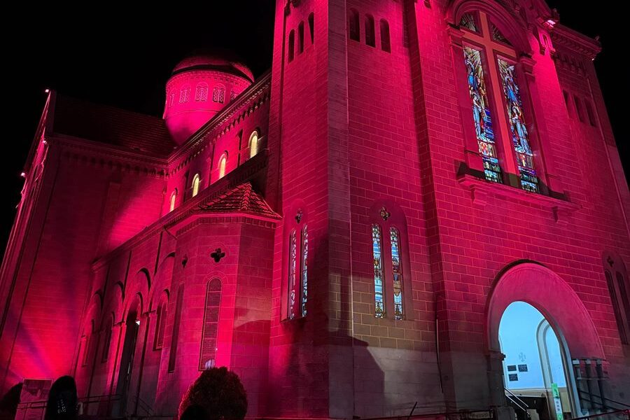 Energisa comemora 120 anos e entrega novo sistema de iluminação à Catedral de São Sebastião, em Leopoldina