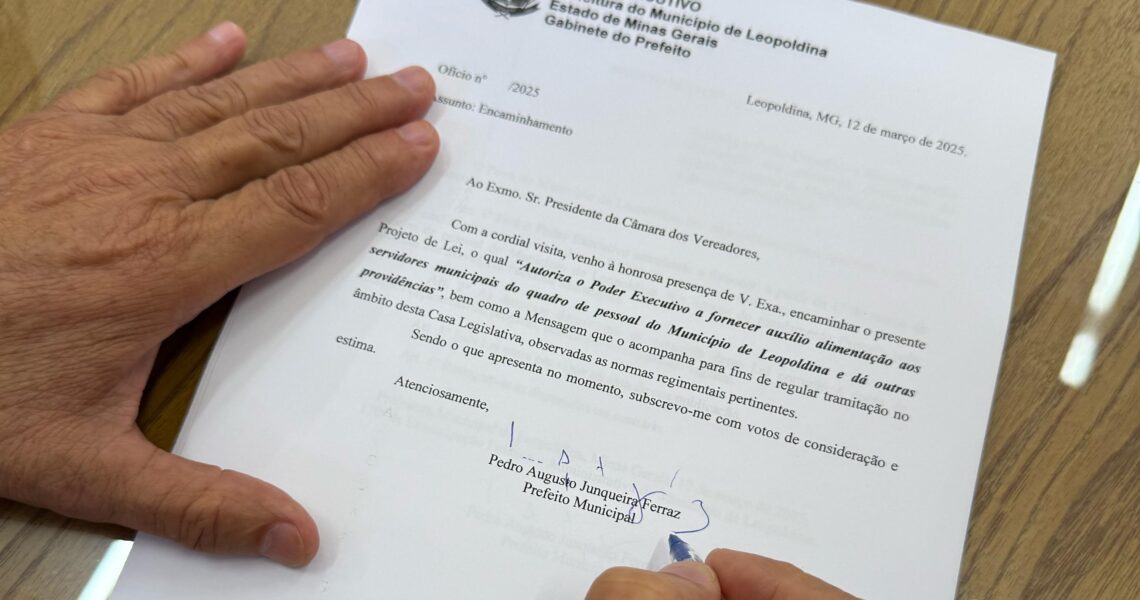 Prefeitura propõe reajuste salarial de 8% e aumento de 40% no vale alimentação para servidores municipais de Leopoldina