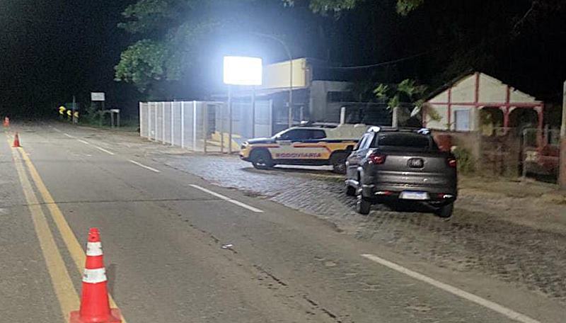 Caminhonete furtada em BH é recuperada pela Polícia Militar Rodoviária em Além Paraíba