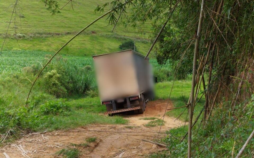 Motorista de carreta inventa roubo e deve responder por falsa comunicação de crime em Leopoldina