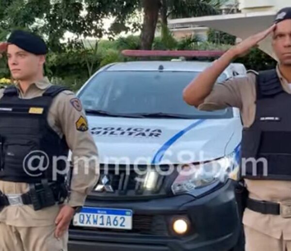 Militares do Batalhão de Leopoldina prestam homenagem a soldado morto ao tentar salvar homem em Contagem