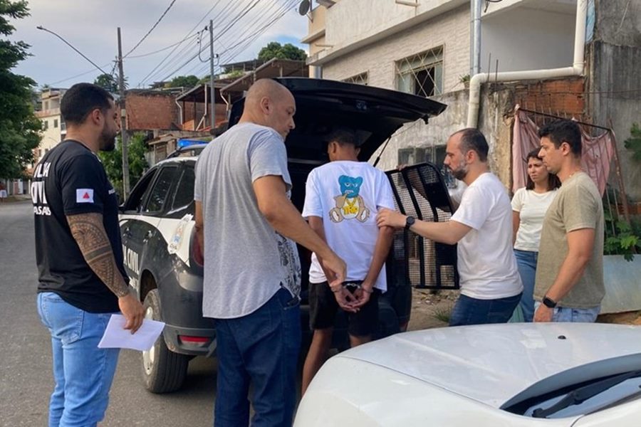 Casal de tios é confundido e esfaqueado em tentativa de assassinato do sobrinho em Muriaé