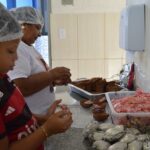 Grupo Anjos de Luz inicia preparação de ovos de chocolate para sua 7ª Páscoa Solidária em Leopoldina