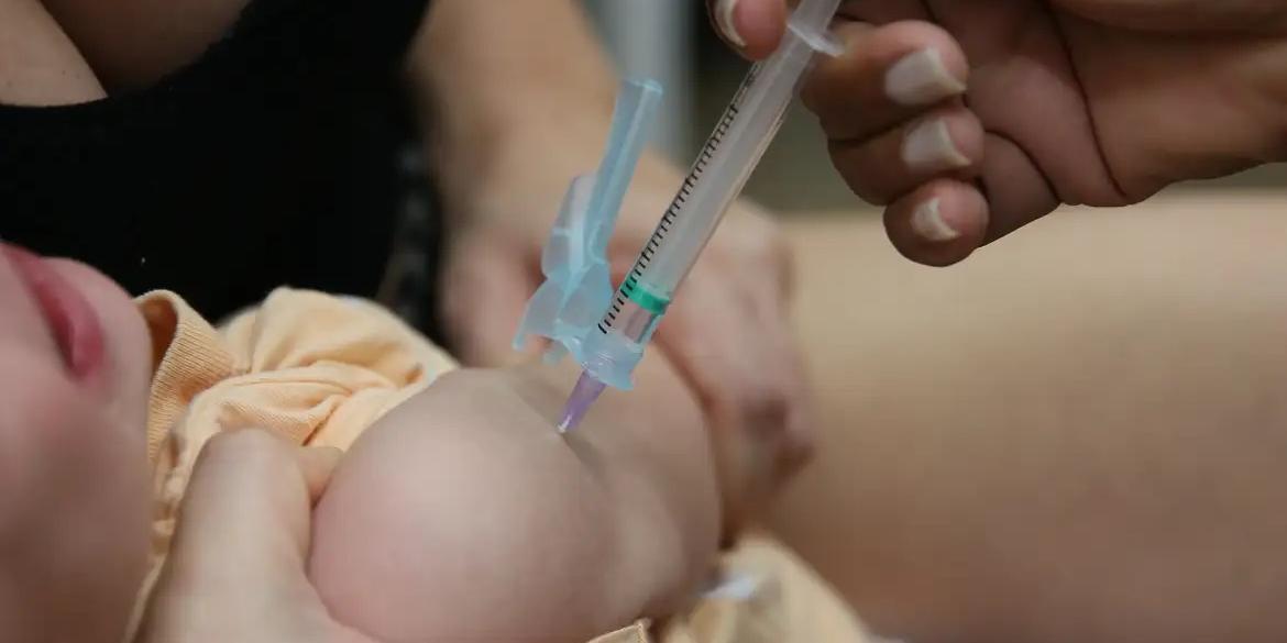 Campanha de vacinação contra gripe começa nesta segunda-feira