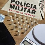 PM apreende drogas e prende uma pessoa em Recreio