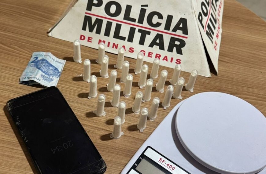 PM apreende drogas e prende uma pessoa em Recreio