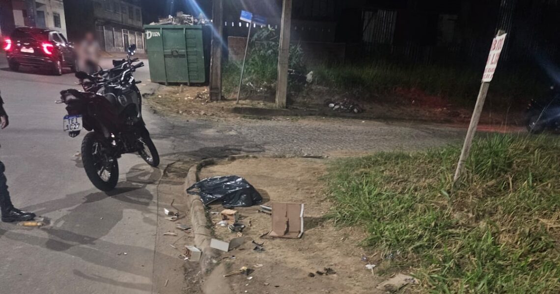 Homem é preso por desobediência após queimar fios de cobre em avenida de Leopoldina