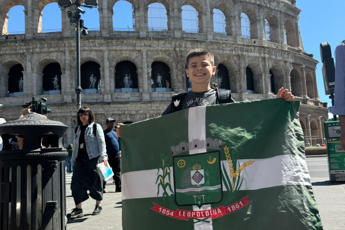 Leopoldina é destaque em campeonato internacional de Jiu-Jitsu com Theo Garcia, 8 anos, na Itália