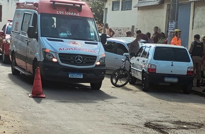 Carro colide contra poste e motorista é socorrido no Bandeirantes em Leopoldina