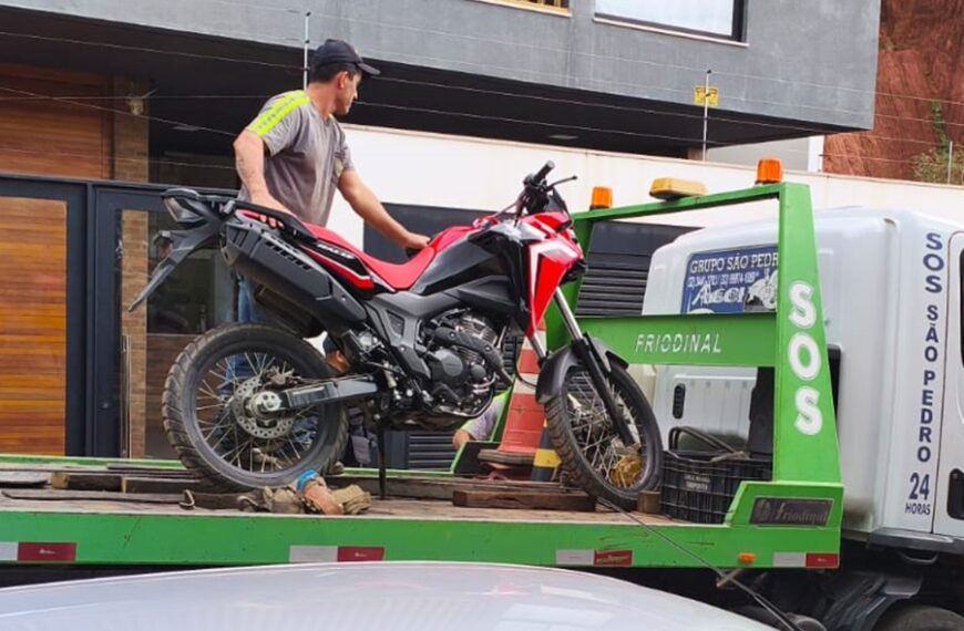 Motoqueiro é detido ao tentar fugir de abordagem da GCM no Centro de Leopoldina