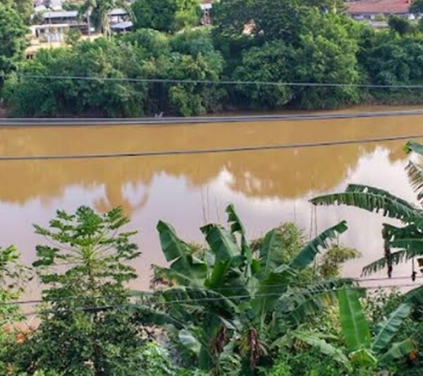 Homem desaparece no rio Pomba após fugir de abordagem da PM em Cataguases