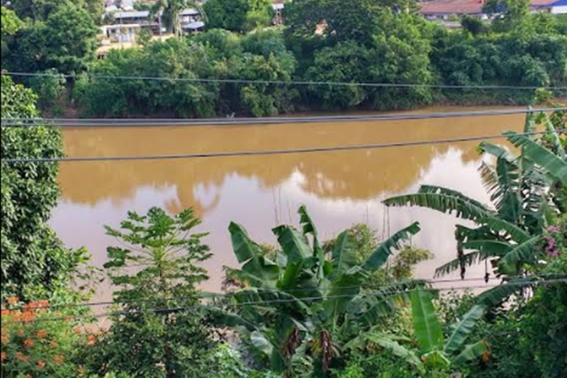 Homem desaparece no rio Pomba após fugir de abordagem da PM em Cataguases
