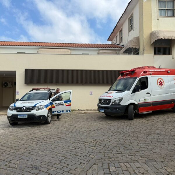 Em luto, Escola Municipal Botelho Reis suspende aulas do turno da tarde após morte de aluna