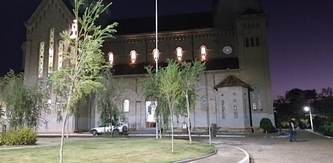 Catedral de São Sebastião apaga luzes como sinal de luto pela criança morta pela própria mãe em Leopoldina