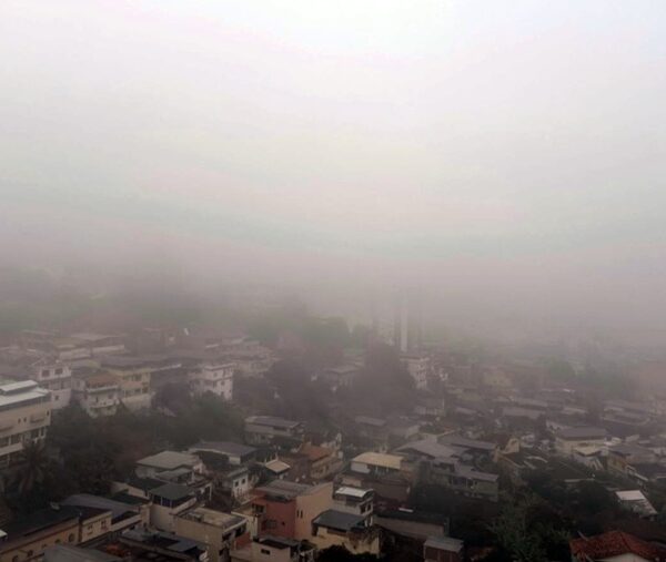 Leopoldina amanhece sob forte neblina neste sábado