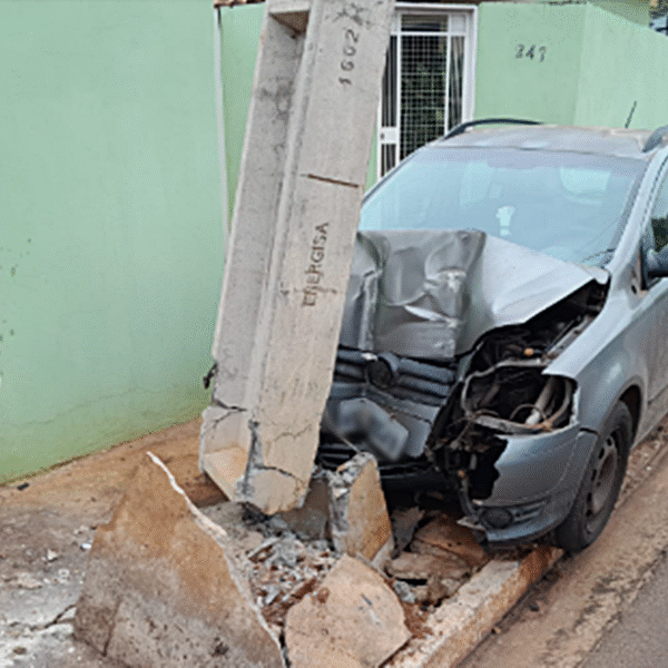 Mais de 30 mil clientes ficaram sem energia elétrica após acidentes de trânsito envolvendo postes